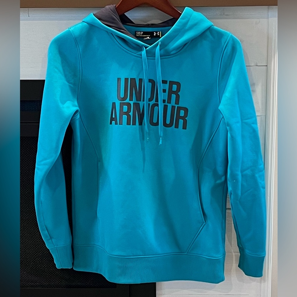 Under Armour hoodie womens size small